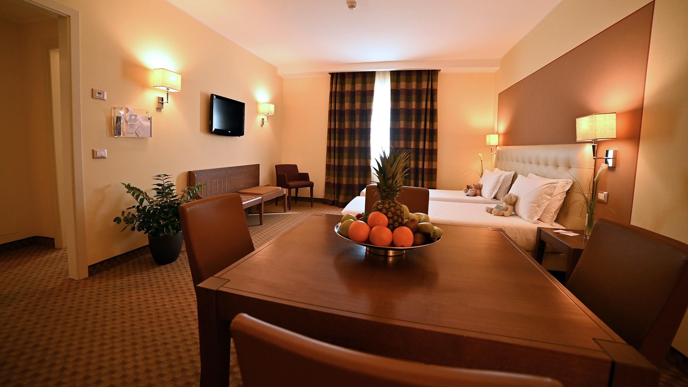 Best Western Grand Hotel Guinigi Lucca Esterno foto