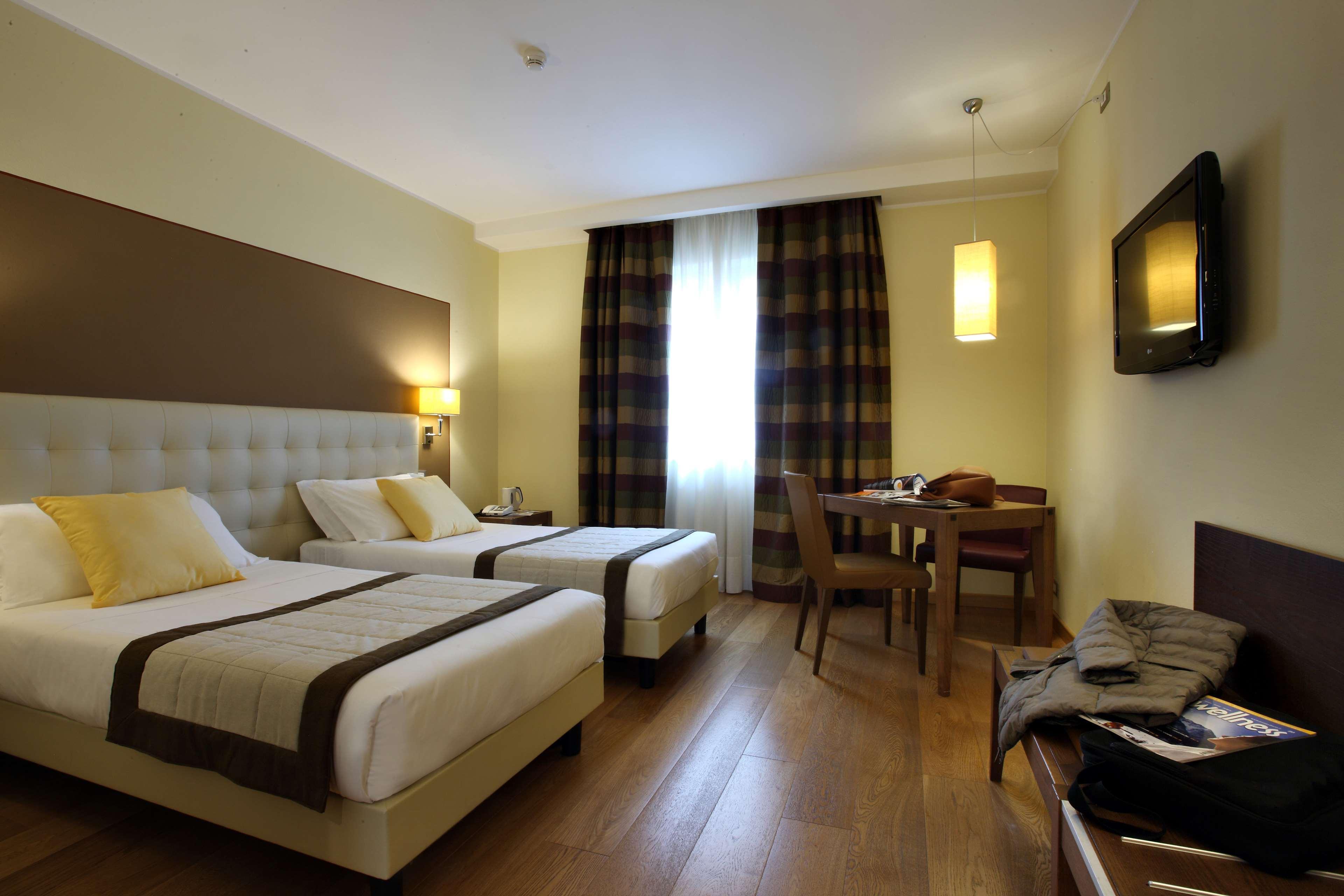 Best Western Grand Hotel Guinigi Lucca Esterno foto