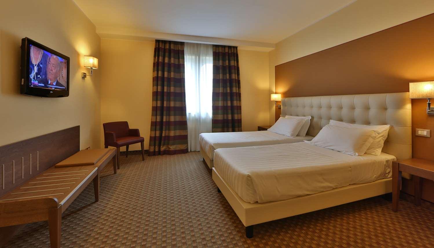 Best Western Grand Hotel Guinigi Lucca Esterno foto