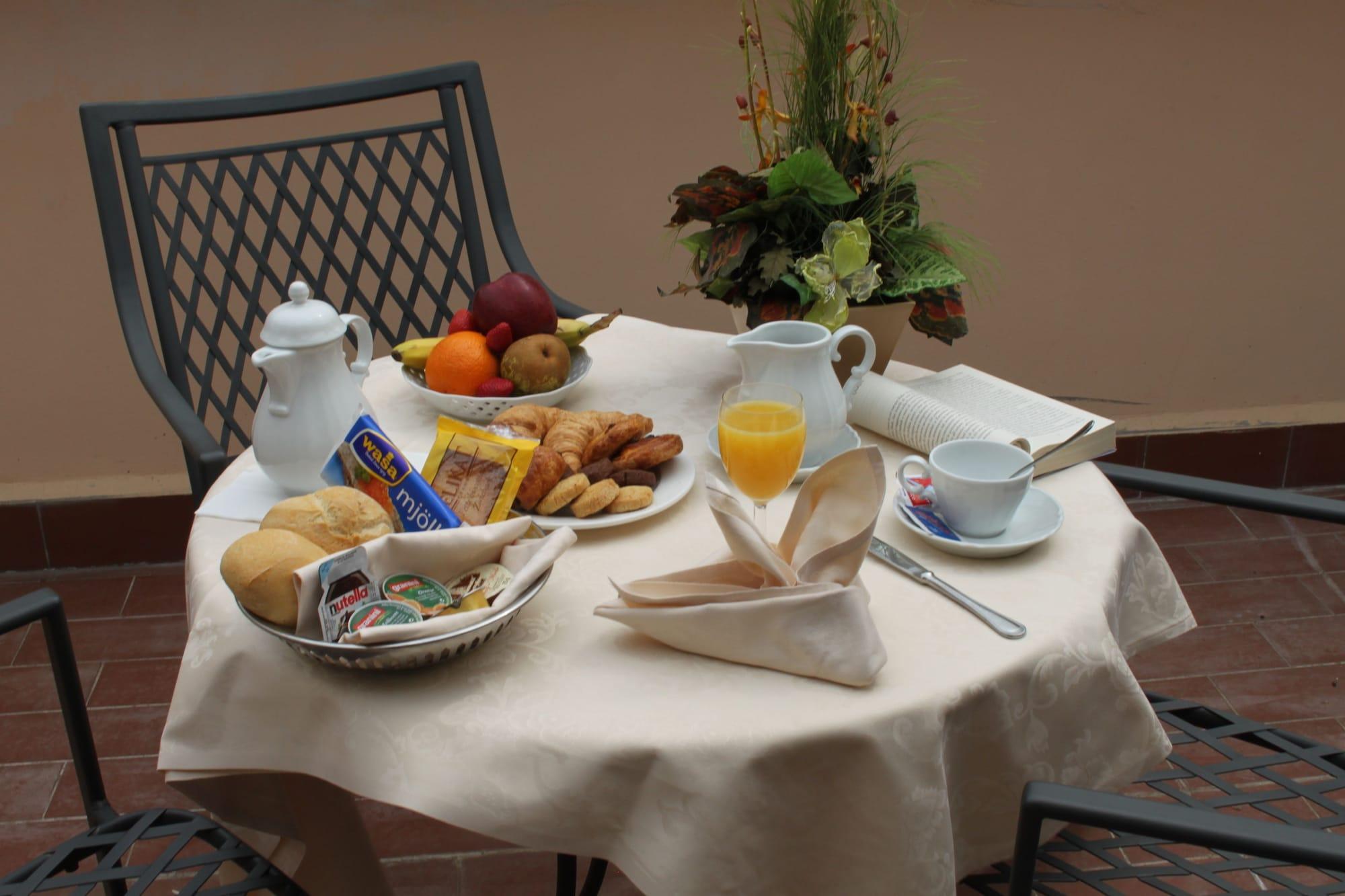 Best Western Grand Hotel Guinigi Lucca Esterno foto