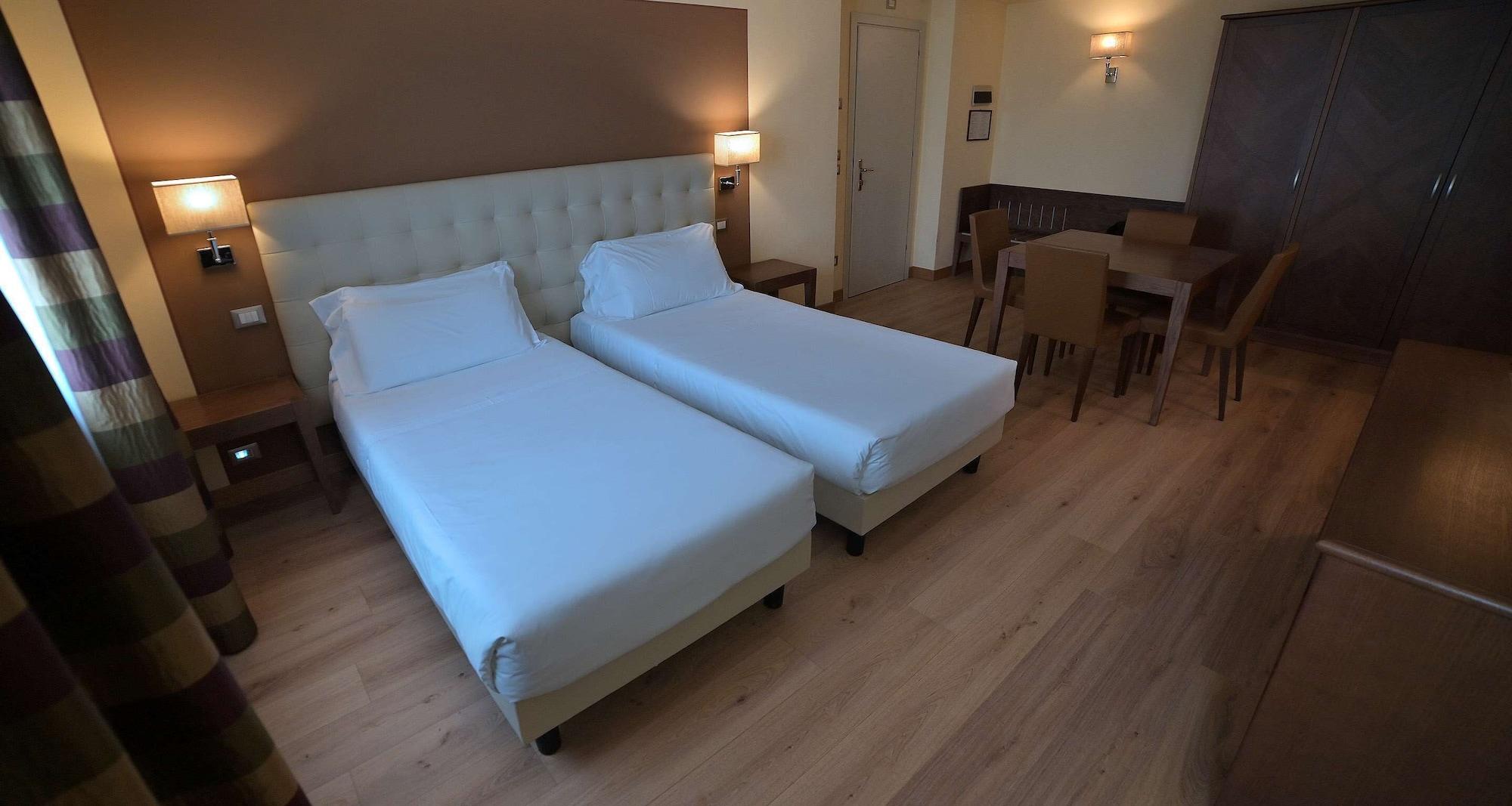 Best Western Grand Hotel Guinigi Lucca Esterno foto